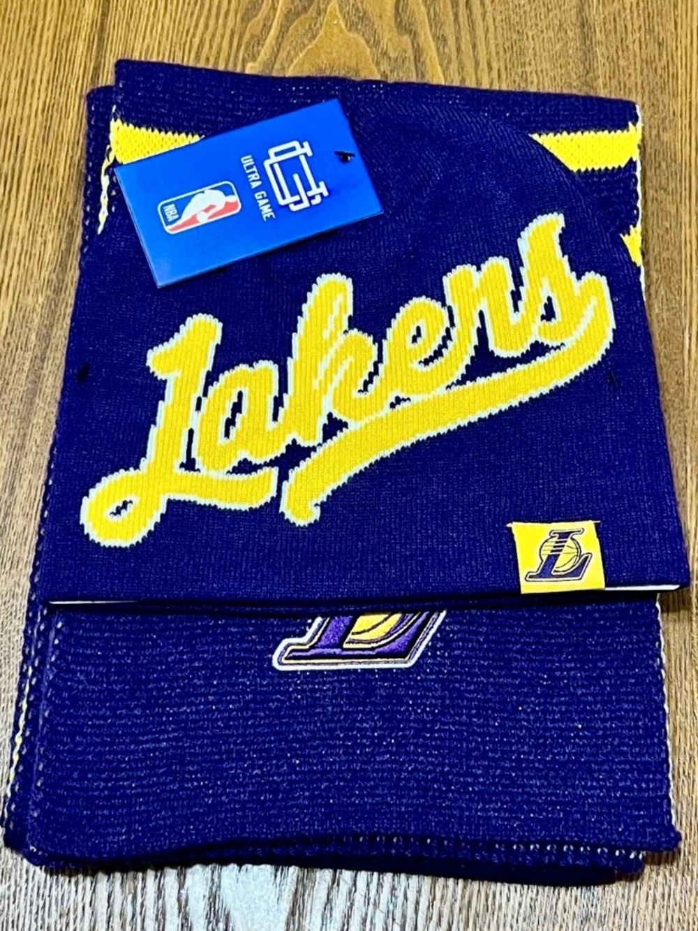 Lakers beanie and scarf set